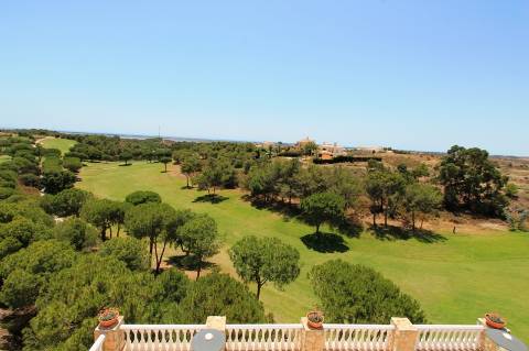 Luxuosas moradias V3 equipadas e mobiladas em Golfe Country Clube, Algarve