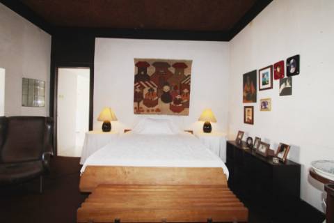 Moradia T6, lote 915m2, próxima da praia, na Parede, Cascais