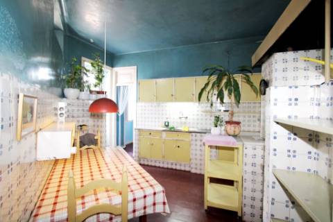 Moradia T6, lote 915m2, próxima da praia, na Parede, Cascais