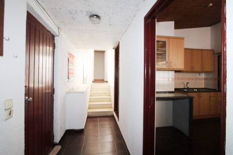 Moradia T6, lote 915m2, próxima da praia, na Parede, Cascais