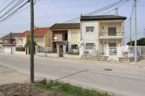 Moradia bi-familiar em Alcochete