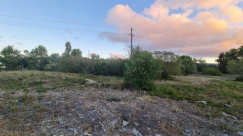 Lote de terreno para construção com 14.885m2, frente estrada principal, na Quinta da Beloura, Sintra