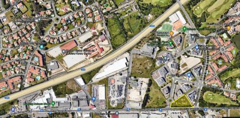 Lote de terreno para construção com 5932m2, frente estrada principal, na Quinta da Beloura, Sintra