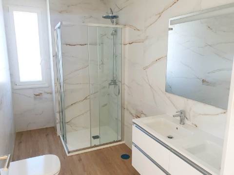 Excelente moradia térrea T3, com piscina e jardins, na Lourinhã