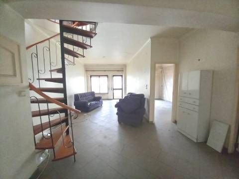 Apartamento Duplex T3 - Costa da Caparica
