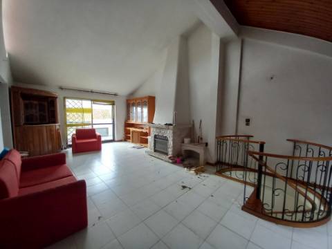 Apartamento Duplex T3 - Costa da Caparica