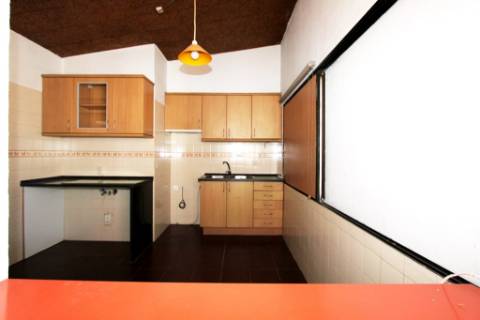 Moradia T6, lote 915m2, próxima da praia, na Parede, Cascais