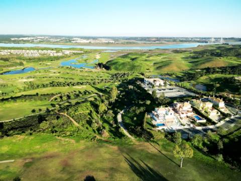 Magnifica moradia T5 na Quinta do Vale Golf Resort, em Castro Marim, Algarve