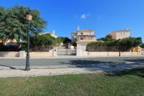 Magnifica moradia T5 na Quinta do Vale Golf Resort, em Castro Marim, Algarve