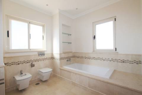 Magnifica moradia T5 na Quinta do Vale Golf Resort, em Castro Marim, Algarve