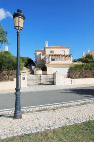 Magnifica moradia T5 na Quinta do Vale Golf Resort, em Castro Marim, Algarve