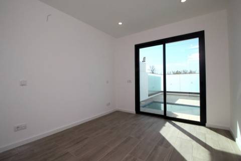 Moradia de Luxo T4 em Tavira - Conforto e Elegância