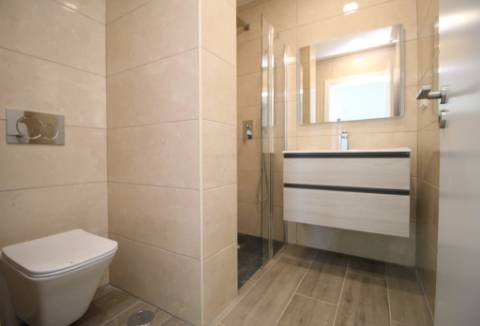 Moradia de Luxo T4 em Tavira - Conforto e Elegância