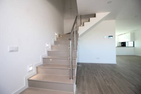 Moradia de Luxo T4 em Tavira - Conforto e Elegância