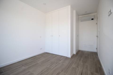 Moradia de Luxo T4 em Tavira - Conforto e Elegância