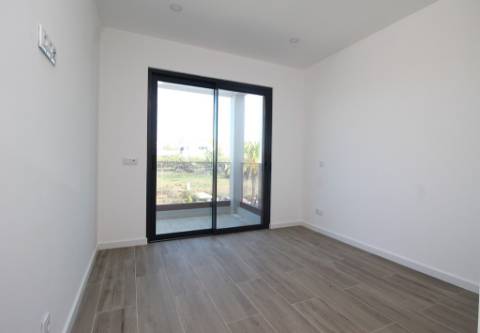 Moradia de Luxo T4 em Tavira - Conforto e Elegância