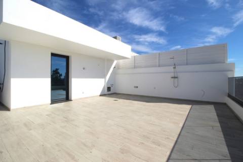 Moradia de Luxo T4 em Tavira - Conforto e Elegância