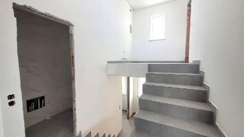 Moradia T3 em Construção em Tavira - Conforto e Modernidade.