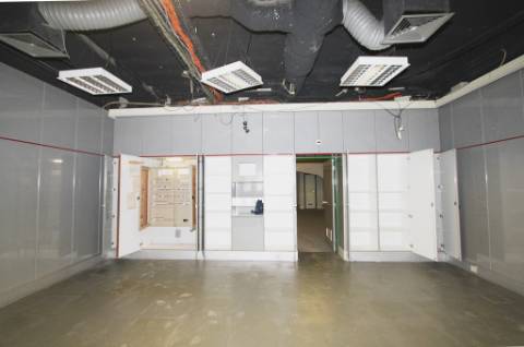 Loja comercial com 230m2 no centro da Malveira, em Mafra