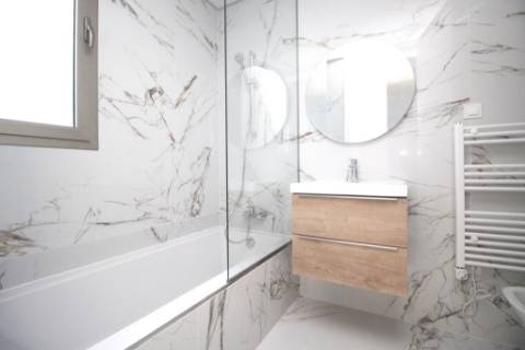 Novo apartamento T1 em condomínio com piscina, junto Ria Formosa, em Cabanas de Tavira, Algarve.