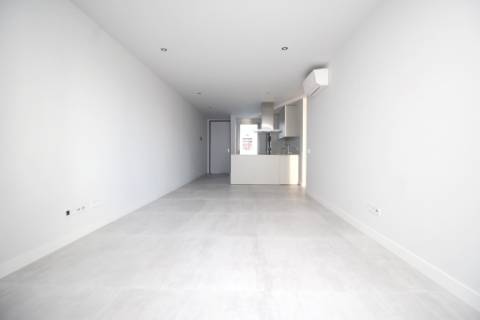 Novo apartamento T1 em condomínio com piscina, junto Ria Formosa, em Cabanas de Tavira, Algarve.