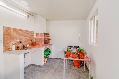 Moradia térrea T3 na Azueira