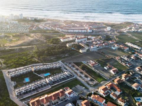 Nova moradia T3 com piscina, vistas mar, junto praias, em Santa Cruz, Torres Vedras