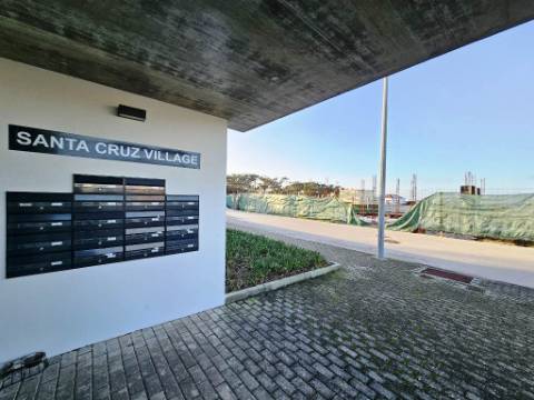 Nova moradia T3 com piscina, vistas mar, junto praias, em Santa Cruz, Torres Vedras