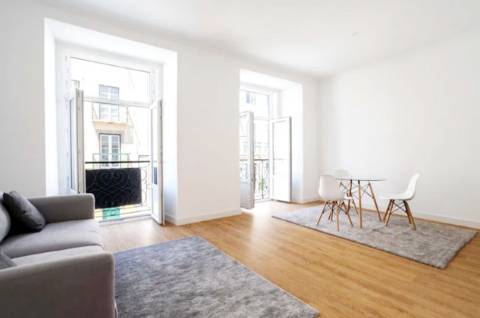 Charmoso apartamento T2, remodelado e equipado, nos Anjos, Lisboa
