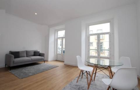 Charmoso apartamento T2, remodelado e equipado, nos Anjos, Lisboa