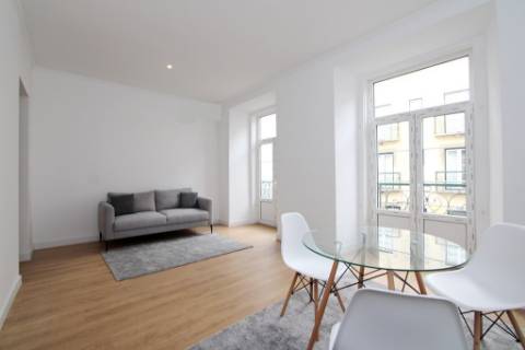 Charmoso apartamento T2, remodelado e equipado, nos Anjos, Lisboa