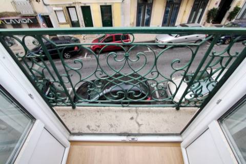 Charmoso apartamento T2, remodelado e equipado, nos Anjos, Lisboa