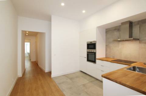 Charmoso apartamento T2, remodelado e equipado, nos Anjos, Lisboa