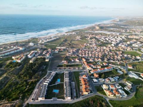 Nova moradia T3 com piscina, vistas mar, junto praias, em Santa Cruz, Torres Vedras