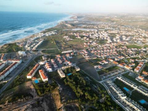 Nova moradia T3 com piscina, vistas mar, junto praias, em Santa Cruz, Torres Vedras