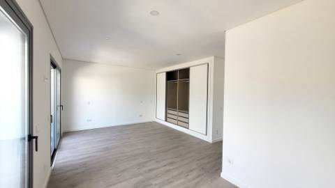 Exclusiva Moradia T3+1 em Tavira - Modernidade, Conforto e Qualidade Superior!