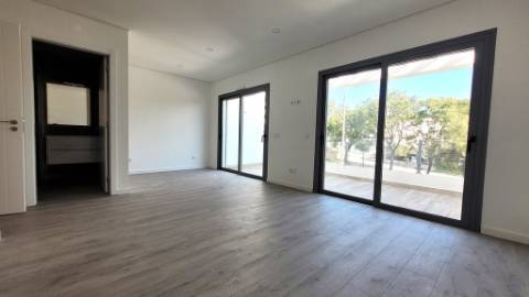 Exclusiva Moradia T3+1 em Tavira - Modernidade, Conforto e Qualidade Superior!