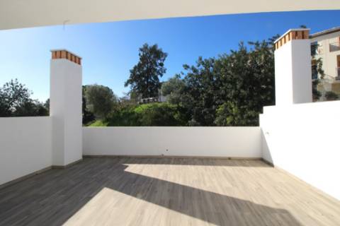 Exclusiva Moradia T3+1 em Tavira - Modernidade, Conforto e Qualidade Superior!