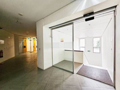 Luminoso escritório , localização central nas Avenidas Novas, em Lisboa