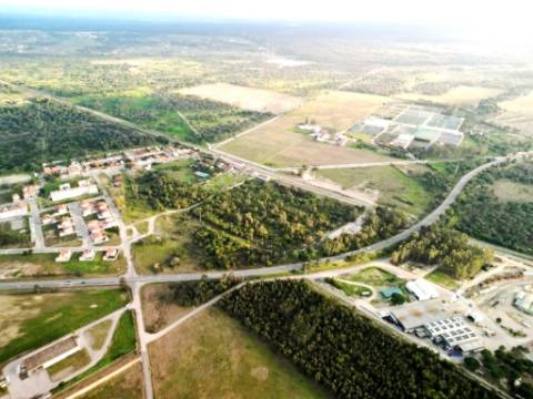 Terreno de 108.508m2 com PIP aprovado para a construção de 34.931m2 em Pegões-Gare, Montijo, Setúbal