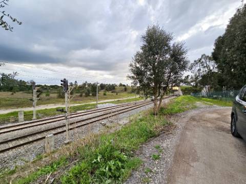 Terreno de 108.508m2 com PIP aprovado para a construção de 34.931m2 em Pegões-Gare, Montijo, Setúbal