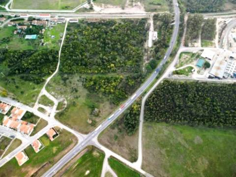 Terreno de 108.508m2 com PIP aprovado para a construção de 34.931m2 em Pegões-Gare, Montijo, Setúbal