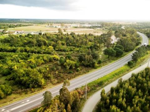 Terreno de 108.508m2 com PIP aprovado para a construção de 34.931m2 em Pegões-Gare, Montijo, Setúbal