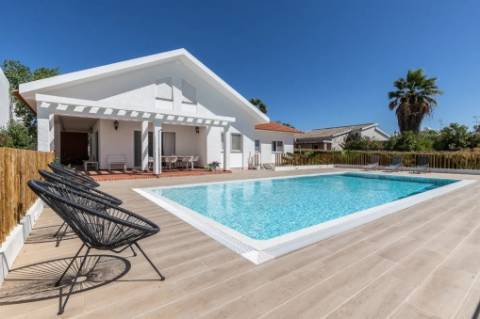 Moradia T5+3 com piscina, Vila Nova de Cacela, Algarve.