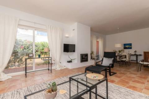 Moradia T5+3 com piscina, Vila Nova de Cacela, Algarve.