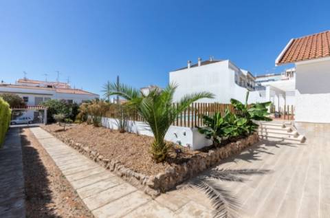 Moradia T5+3 com piscina, Vila Nova de Cacela, Algarve.