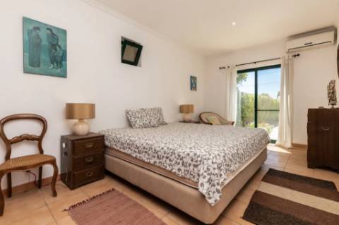 Moradia T5+3 com piscina, Vila Nova de Cacela, Algarve.