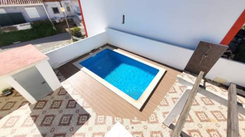 Moradia T3 Moderna com Piscina e BBQ a 3 km da Praia, Vila Nova de Cacela, Algarve
