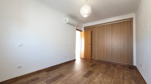 Moradia T3 Moderna com Piscina e BBQ a 3 km da Praia, Vila Nova de Cacela, Algarve