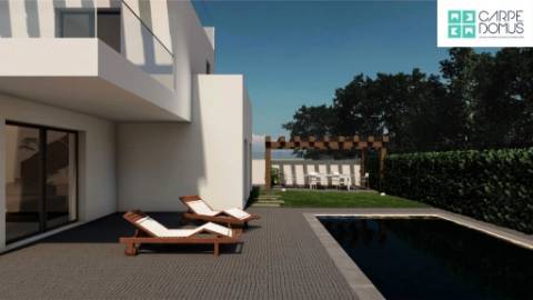 Nova Moradia de Luxo com Piscina e Terraço Panorâmico em Tavira, Algarve, Portugal.